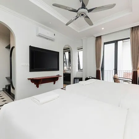 Quiet Condo Near Bui Vien Street-Good Time With Family-Pool Rooftop